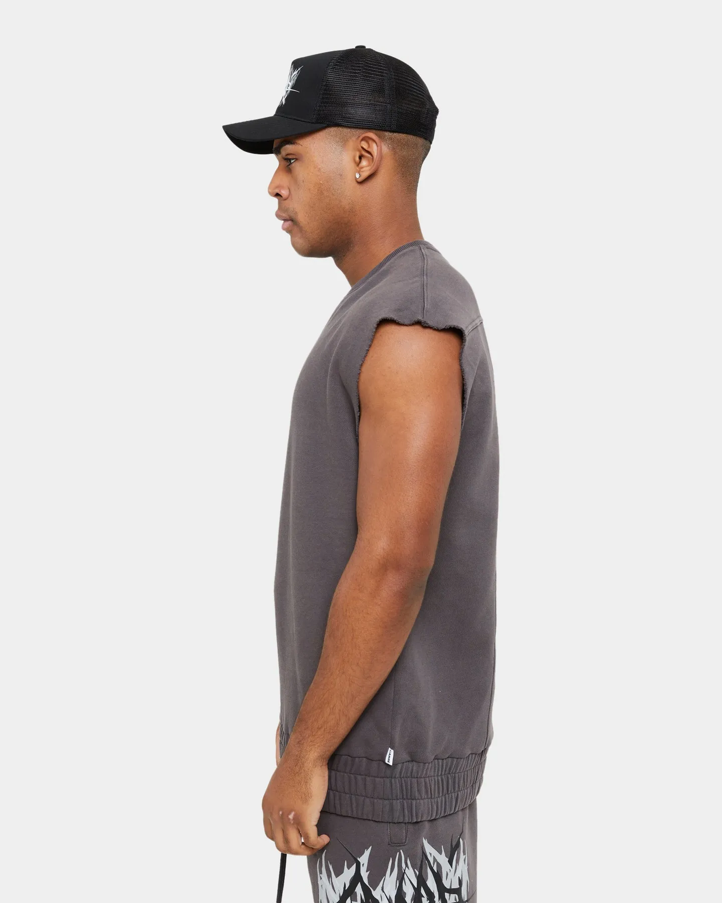 Carre Metalle Muscle Crewneck Washed Grey