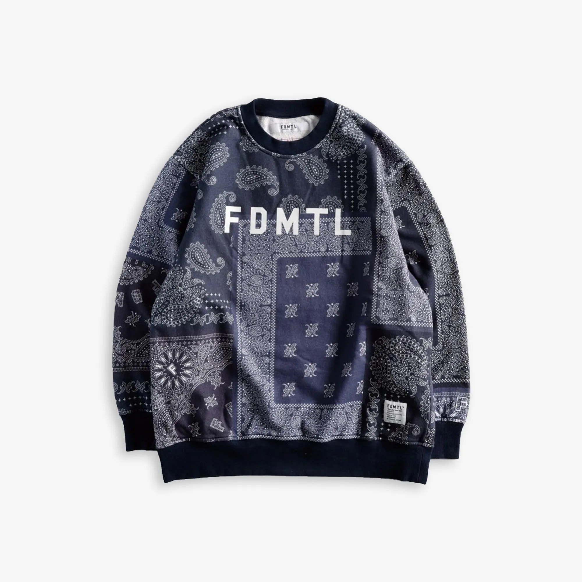 FDMTL | PRINTED PATCHWORK SWEAT SHIRT  { NAVY