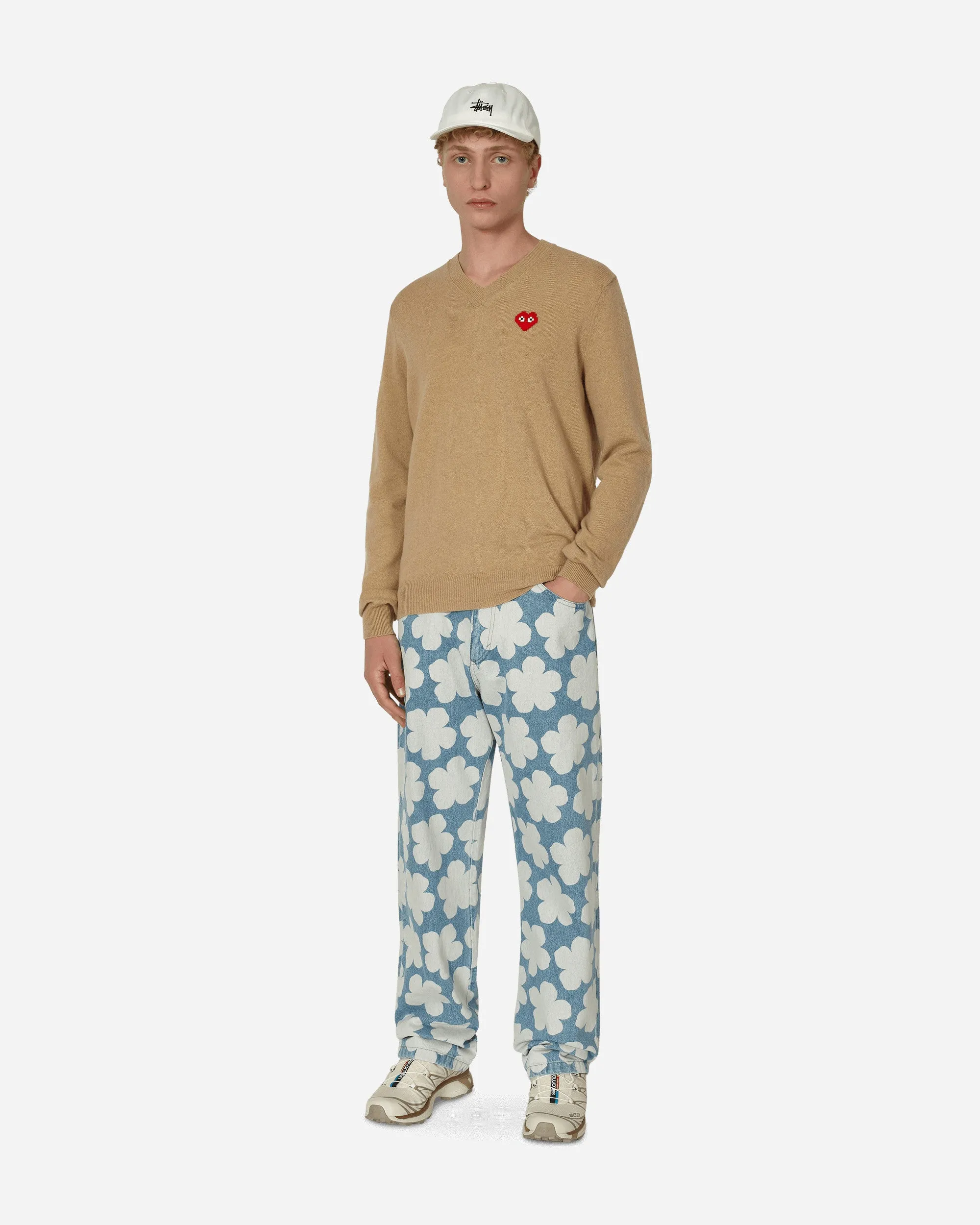 Invader Heart V-Neck Sweater Beige