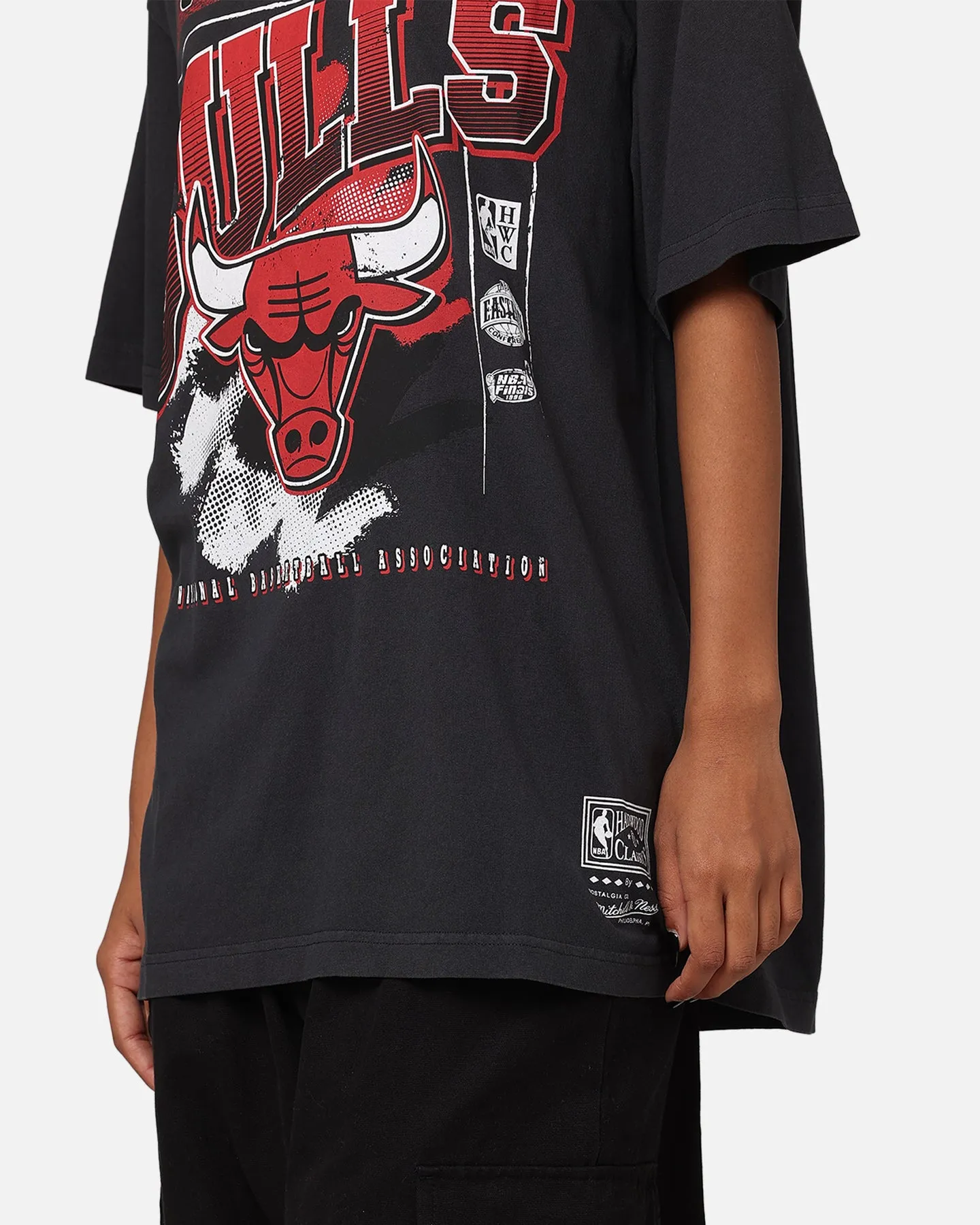 Mitchell & Ness Chicago Bulls Brush Off 2.0 T-Shirt Faded Black