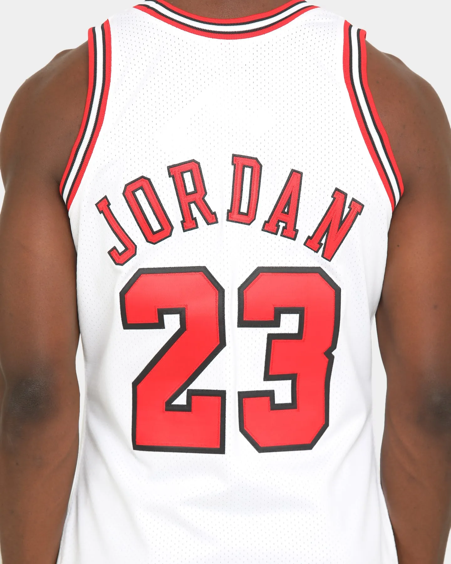 Mitchell & Ness Chicago Bulls Michael Jordan '97-'98 #23 Authentic NBA Jersey White