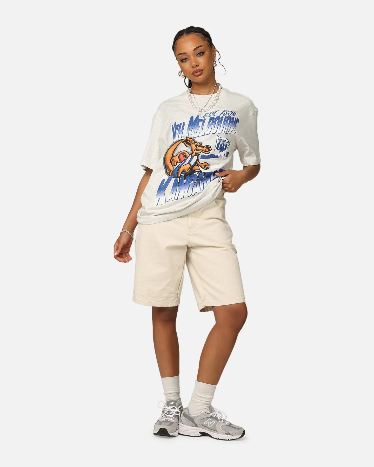 Mitchell & Ness North Melbourne Kangaroos Mascot Character T-Shirt Silver Marle