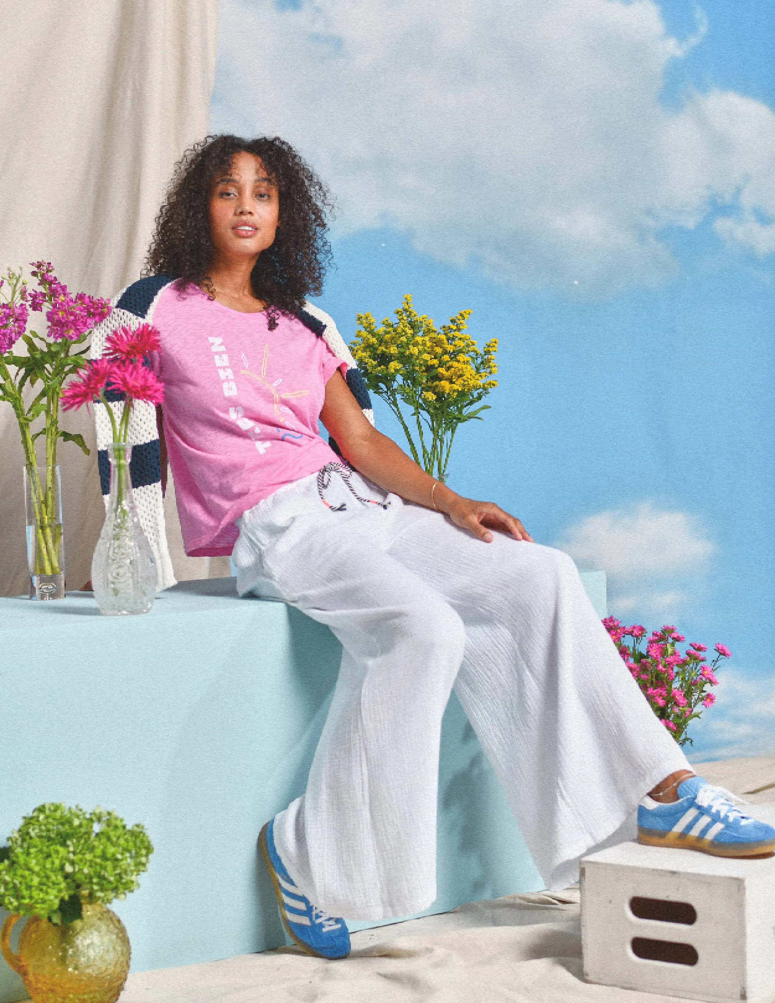 Sundry Tres Bien Short Sleeve Boxy Crew Tee in Azalea